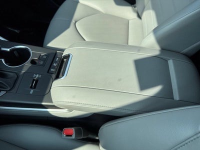 2022 Toyota Highlander Hybrid XLE AWD