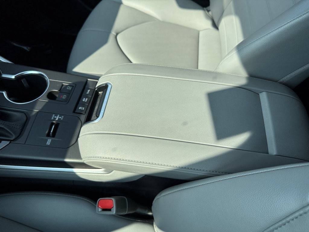 2022 Toyota Highlander Hybrid XLE AWD