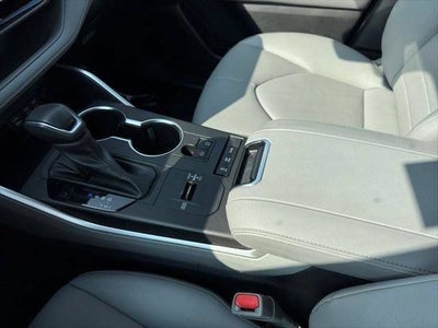 2022 Toyota Highlander Hybrid XLE AWD