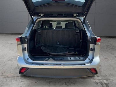 2022 Toyota Highlander Hybrid XLE AWD