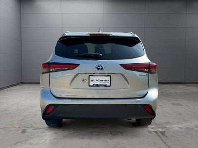 2022 Toyota Highlander Hybrid XLE AWD