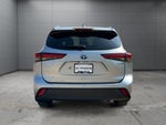 2022 Toyota Highlander Hybrid XLE AWD