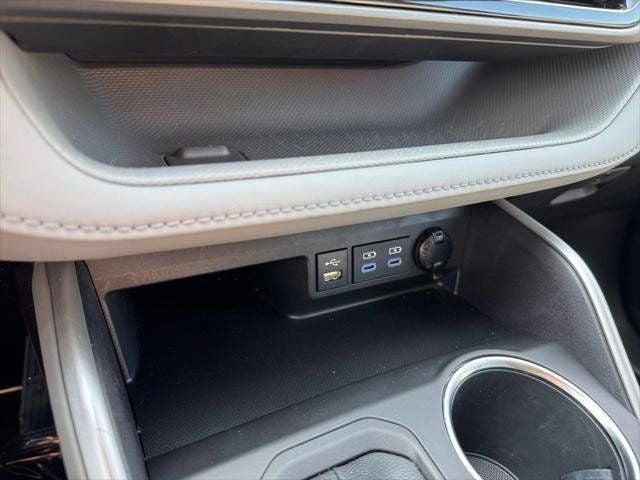 2022 Toyota Highlander Hybrid XLE AWD