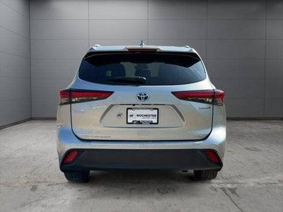 2022 Toyota Highlander Hybrid XLE AWD