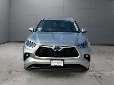 2022 Toyota Highlander Hybrid XLE AWD