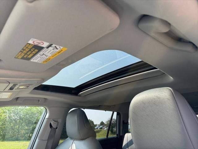 2022 Toyota Highlander Hybrid XLE AWD