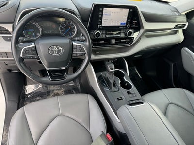 2020 Toyota Highlander Hybrid XLE AWD