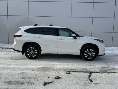 2020 Toyota Highlander Hybrid XLE AWD