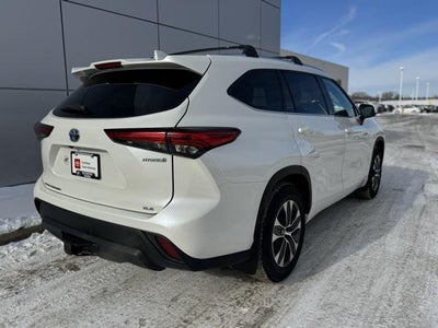 2020 Toyota Highlander Hybrid XLE AWD
