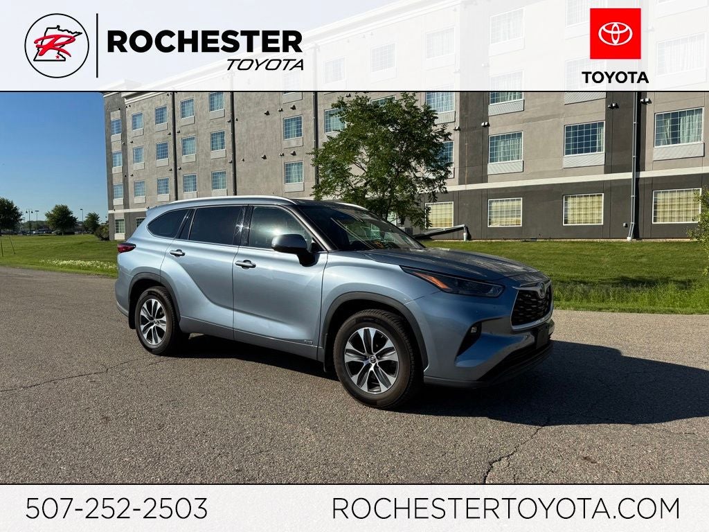 2022 Toyota Highlander Hybrid XLE AWD