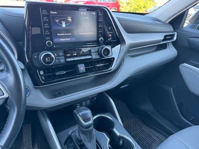 2022 Toyota Highlander Hybrid XLE AWD