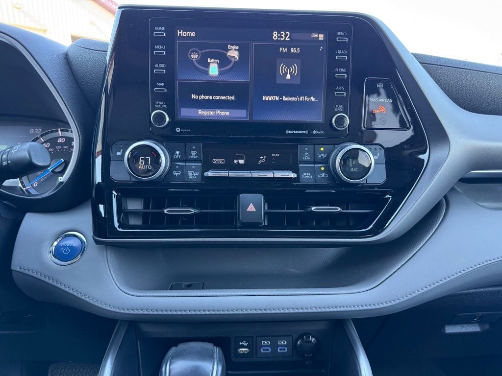 2022 Toyota Highlander Hybrid XLE AWD