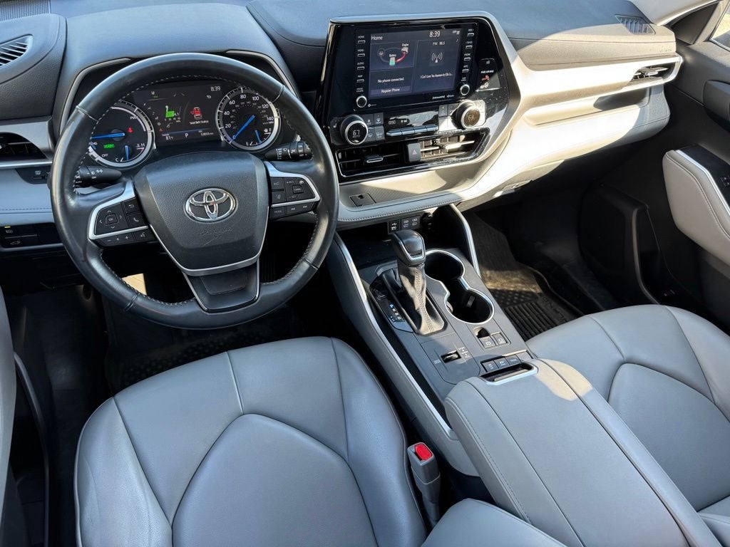 2022 Toyota Highlander Hybrid XLE AWD