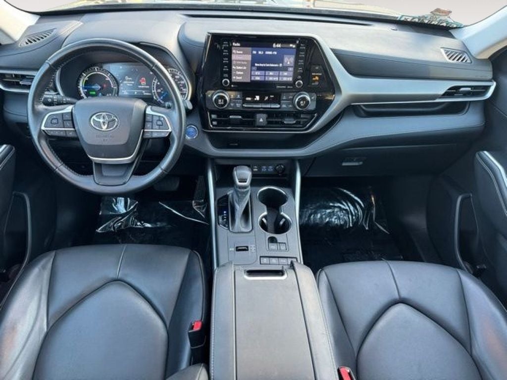 2022 Toyota Highlander Hybrid XLE AWD