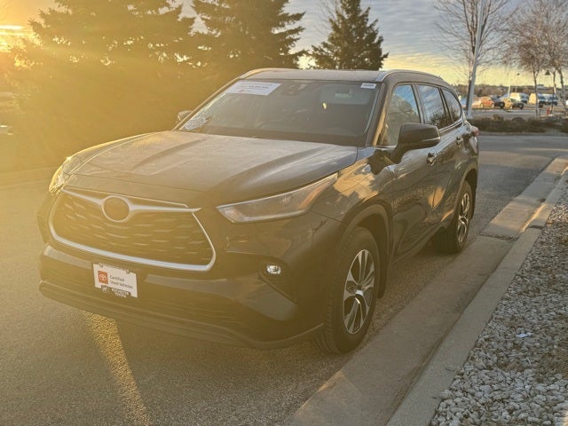 2021 Toyota Highlander XLE AWD