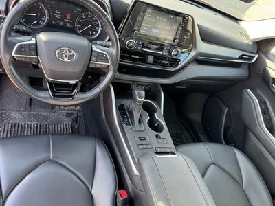 2021 Toyota Highlander XLE AWD