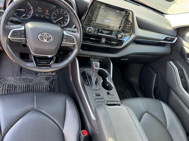 2021 Toyota Highlander XLE AWD