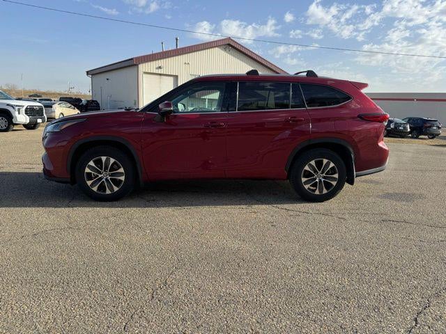 2021 Toyota Highlander XLE AWD