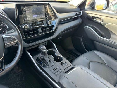 2021 Toyota Highlander XLE AWD