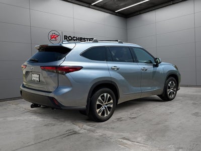 2022 Toyota Highlander XLE AWD