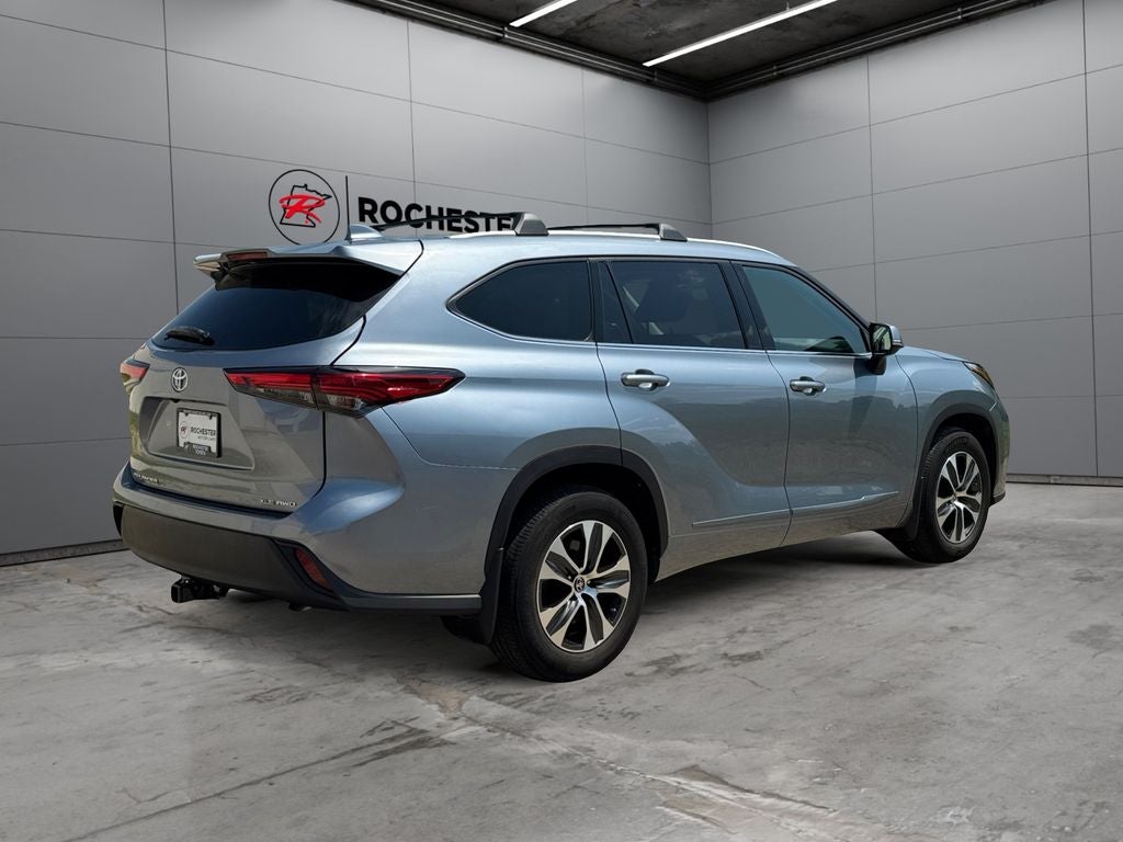 2022 Toyota Highlander XLE AWD