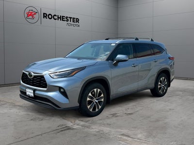 2022 Toyota Highlander XLE AWD