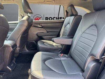 2022 Toyota Highlander XLE AWD