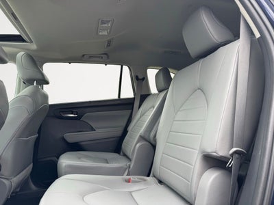 2021 Toyota Highlander XLE AWD