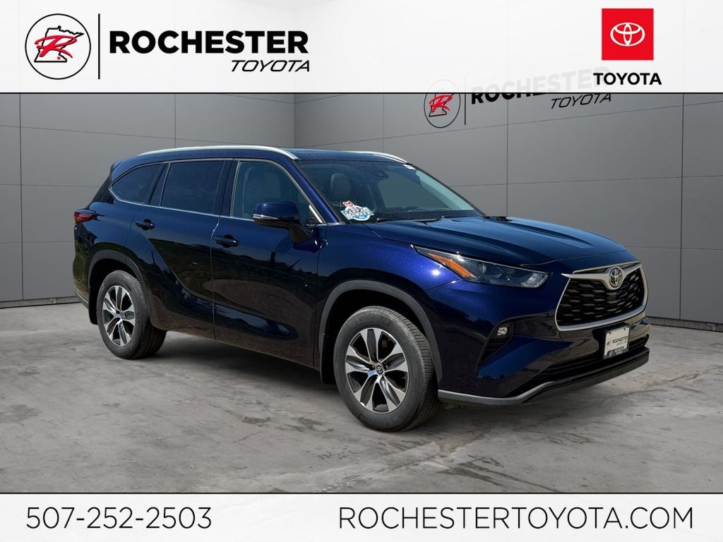 2022 Toyota Highlander XLE AWD