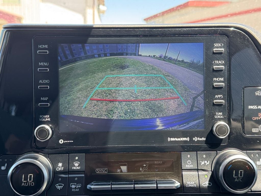 2022 Toyota Highlander XLE AWD