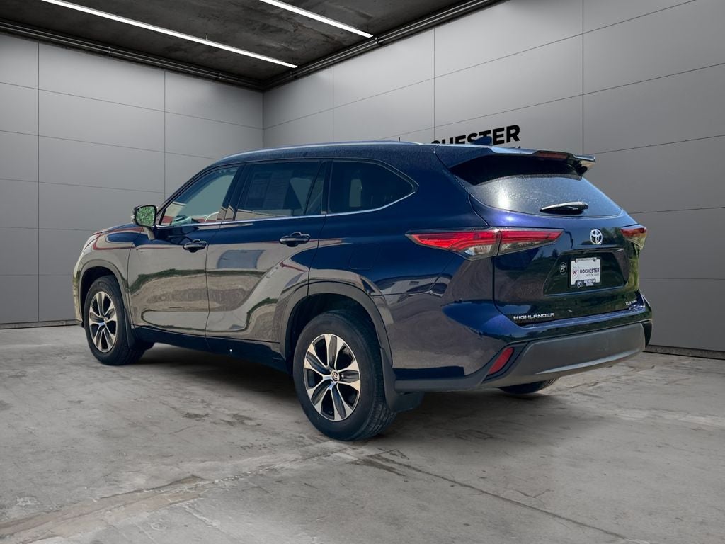 2022 Toyota Highlander XLE AWD