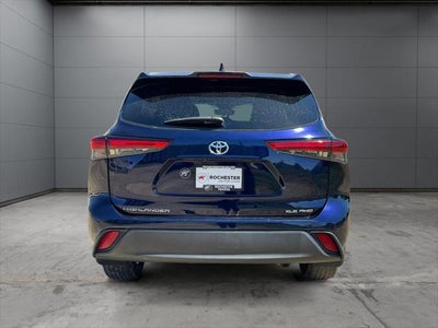 2022 Toyota Highlander XLE AWD