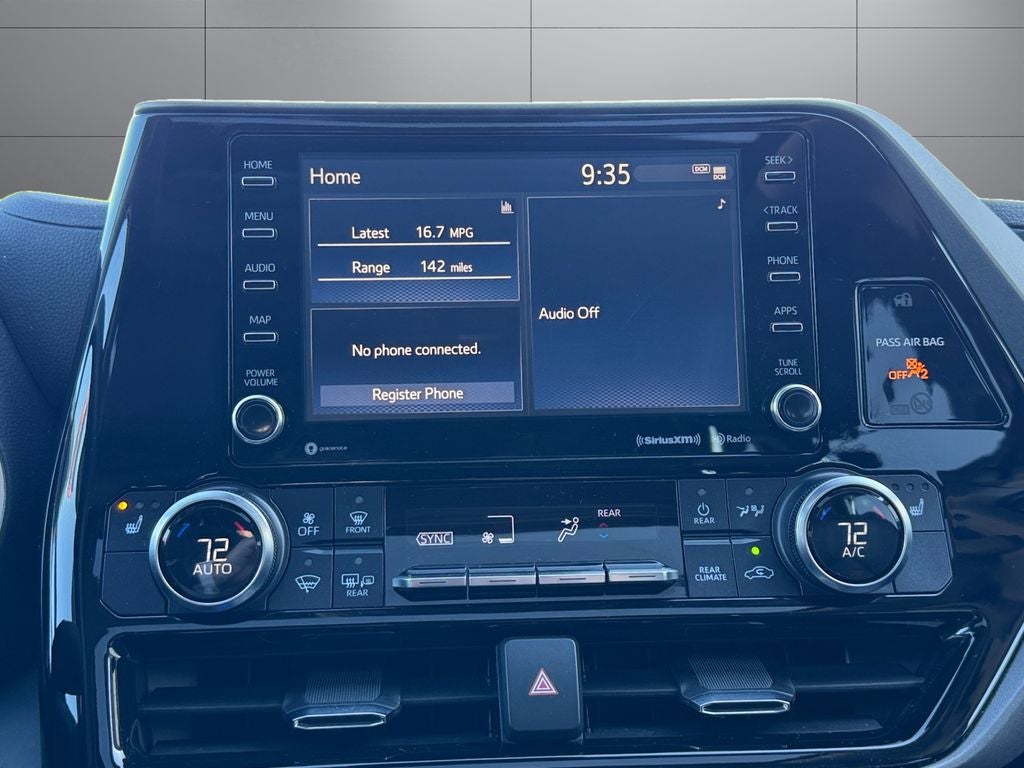 2022 Toyota Highlander XLE AWD