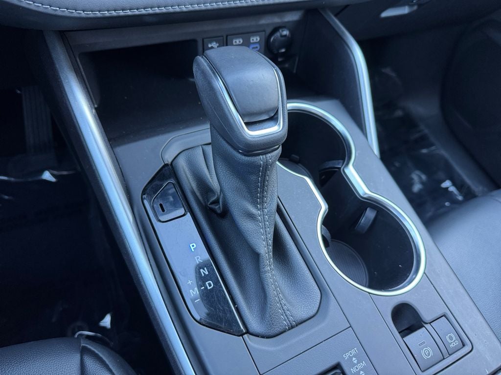 2022 Toyota Highlander XLE AWD
