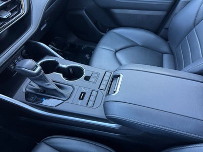 2022 Toyota Highlander XLE AWD