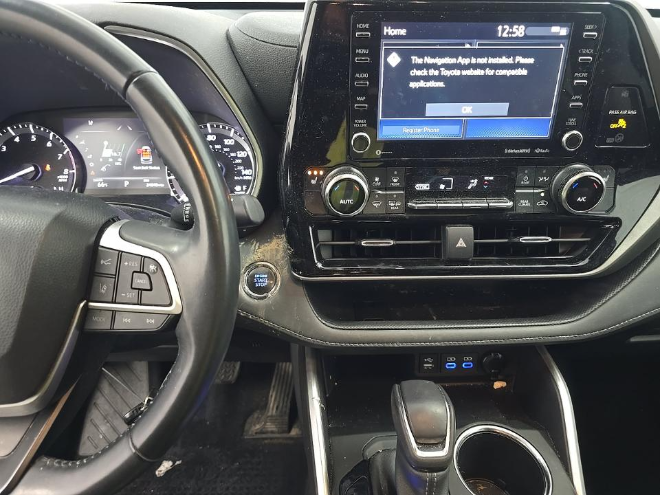 2022 Toyota Highlander XLE AWD