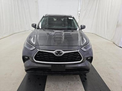 2022 Toyota Highlander XLE AWD