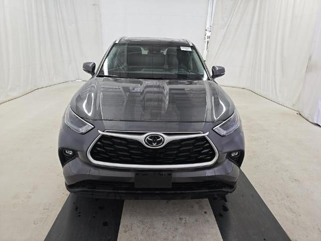 2022 Toyota Highlander XLE AWD