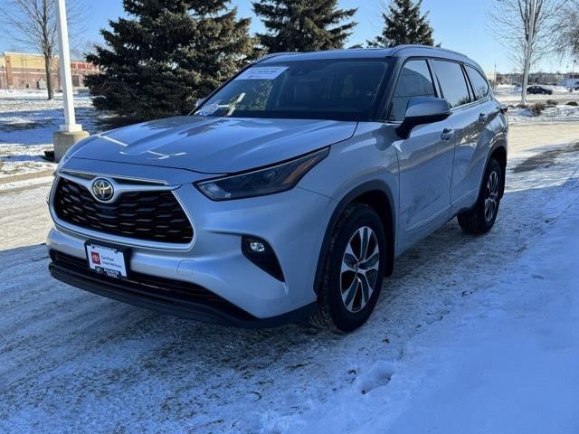 2022 Toyota Highlander XLE AWD