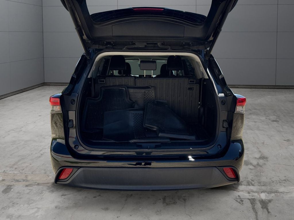 2022 Toyota Highlander XLE AWD