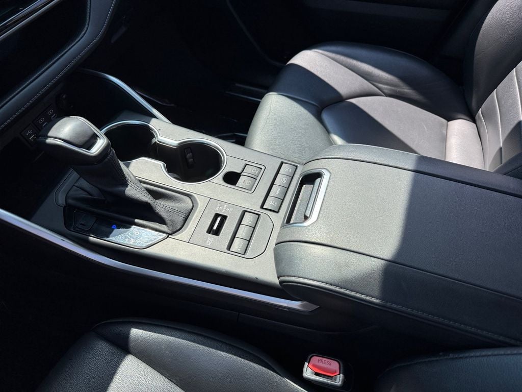 2022 Toyota Highlander XLE AWD