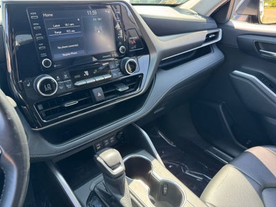 2022 Toyota Highlander XLE AWD