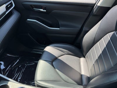 2022 Toyota Highlander XLE AWD