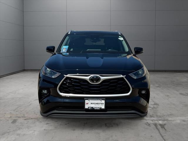 2022 Toyota Highlander XLE AWD
