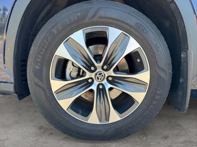 2021 Toyota Highlander Hybrid XLE AWD