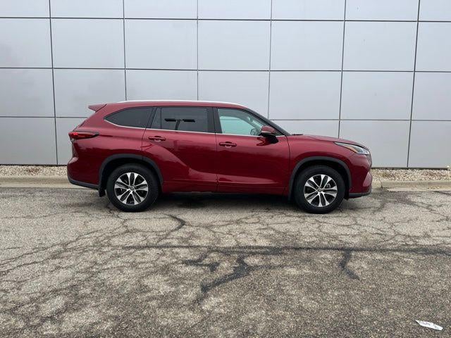 2021 Toyota Highlander XLE AWD