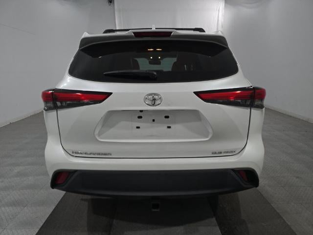 2022 Toyota Highlander XLE AWD