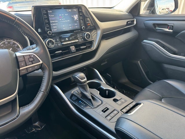 2022 Toyota Highlander XLE AWD