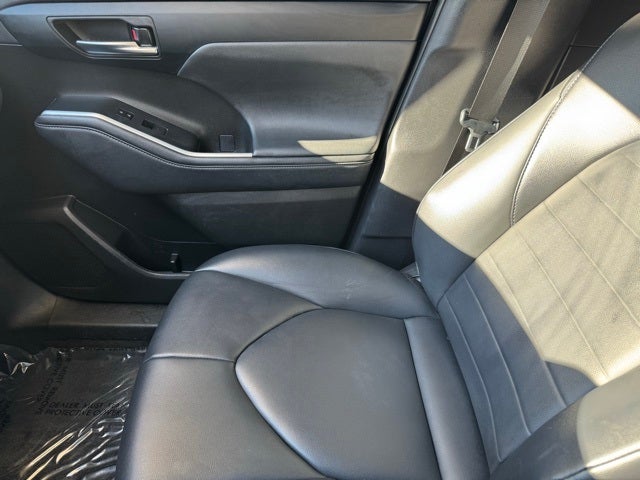 2022 Toyota Highlander XLE AWD