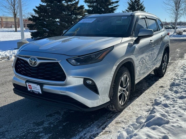 2022 Toyota Highlander XLE AWD